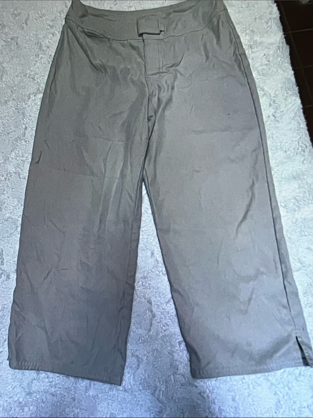 Patagonia Women's Straight Leg Crop Pants - Olive Green
